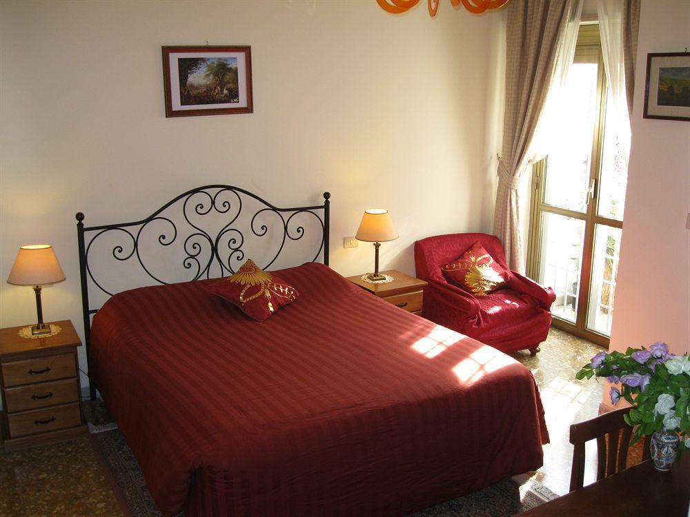 The Condottieri Rooms Roma Exterior foto